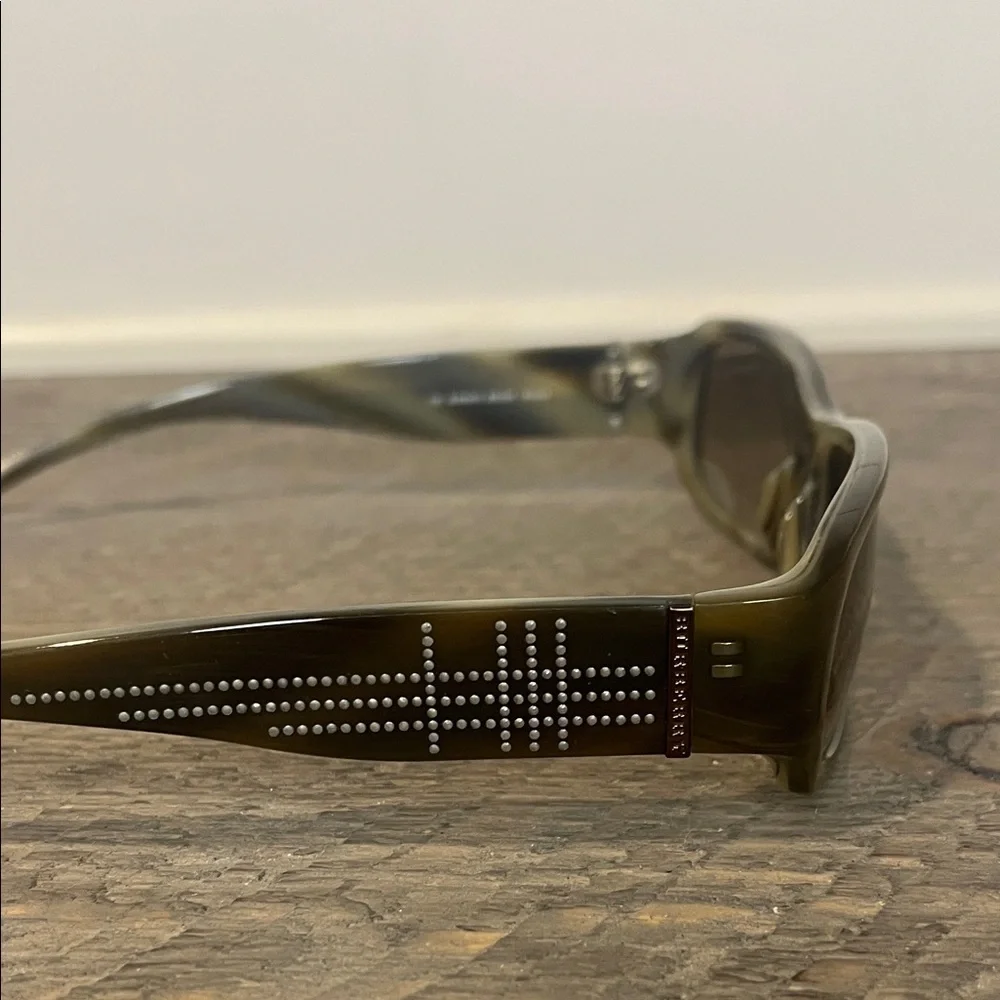 NWOT VTG Burberry 135 8483/S BXCD 57 14 Wmns Olive Nova Check Sunglasses - Picture 6 of 11